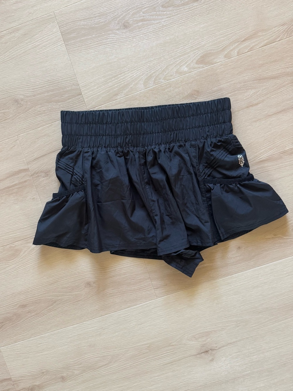 Free People Short SML